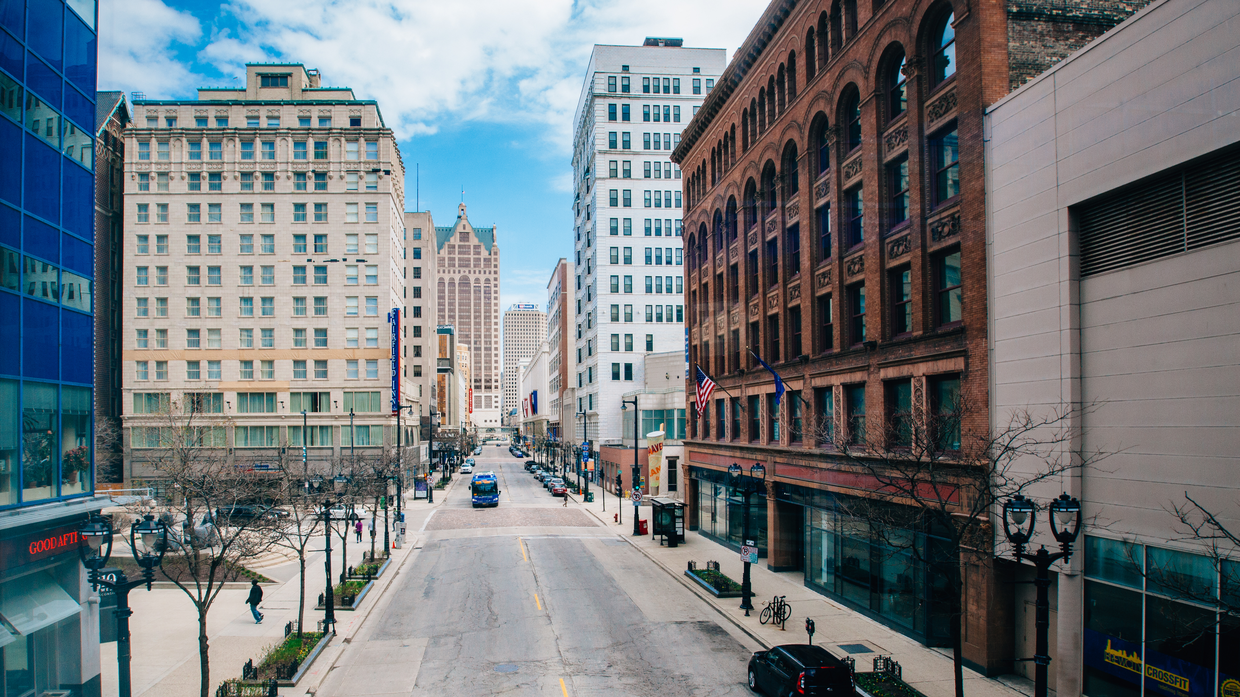 Wisconsin Avenue Milwaukee Downtown