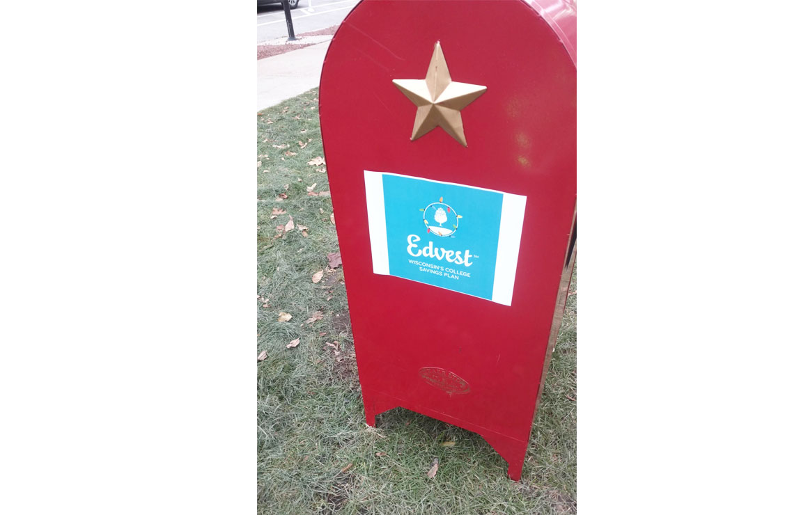 Santa's Mailbox Edvest Cathedral Square