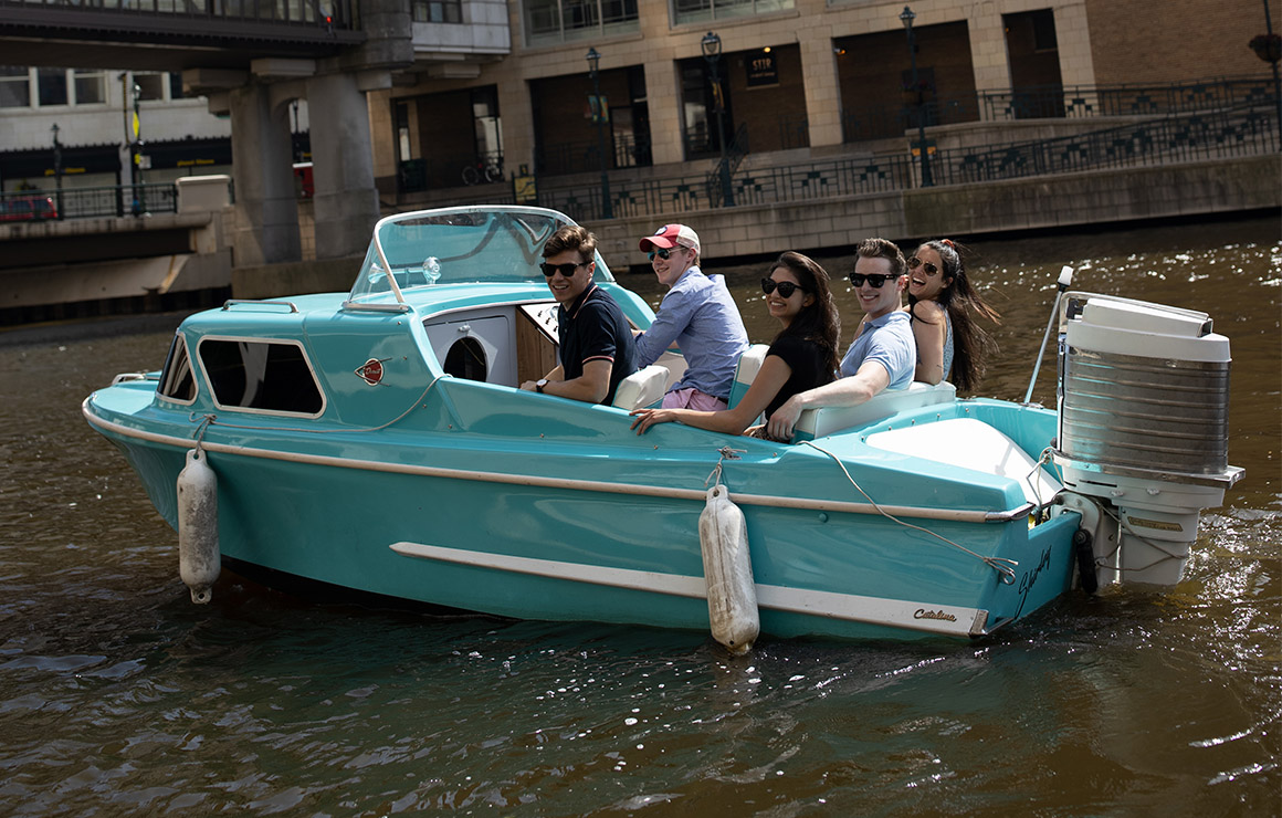 Retro Boats Milwaukee Downtown 