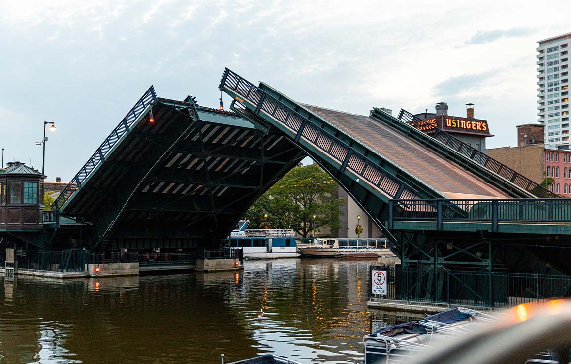 Milwaukee River