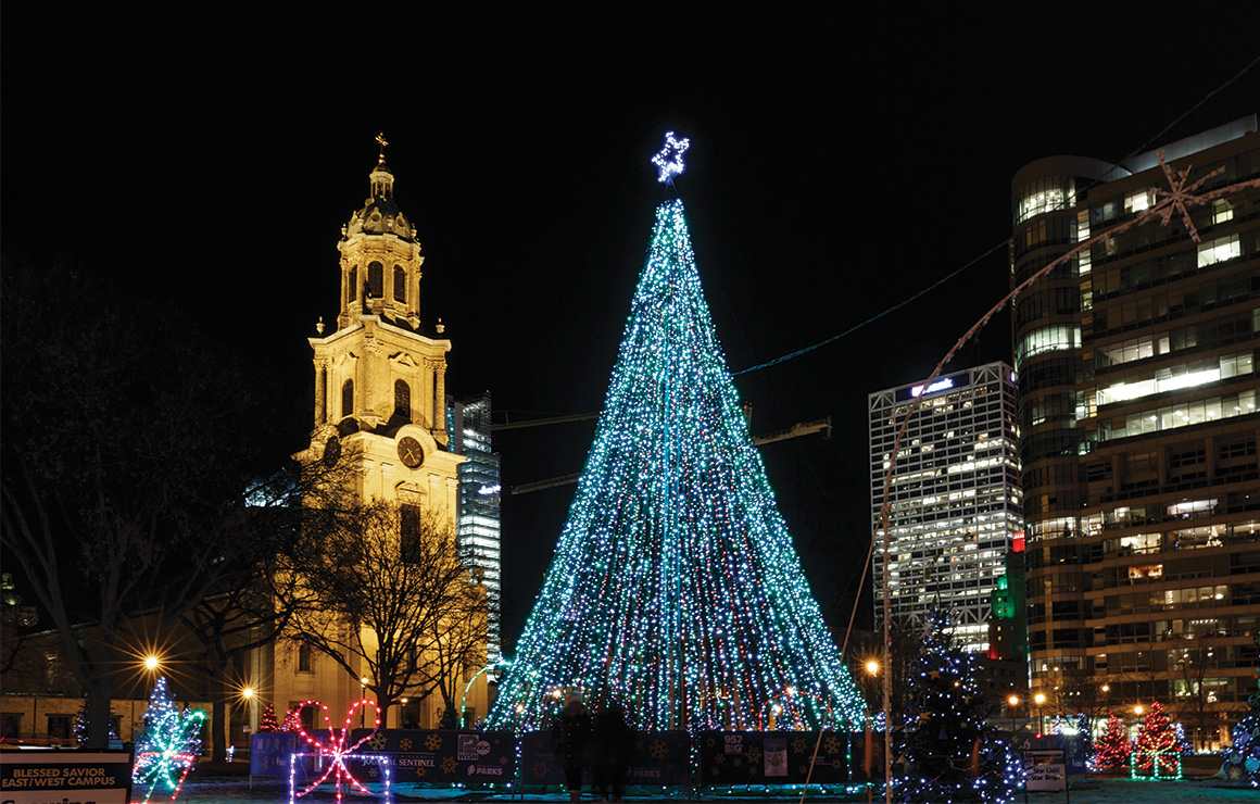 Milwaukee Downtown Holiday Lights Festival Jingle Bus Tour