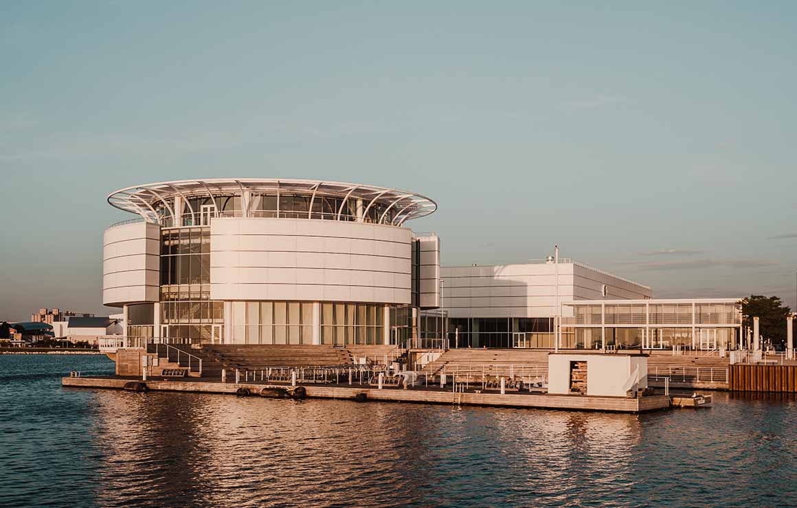 Discovery World Milwaukee Downtown